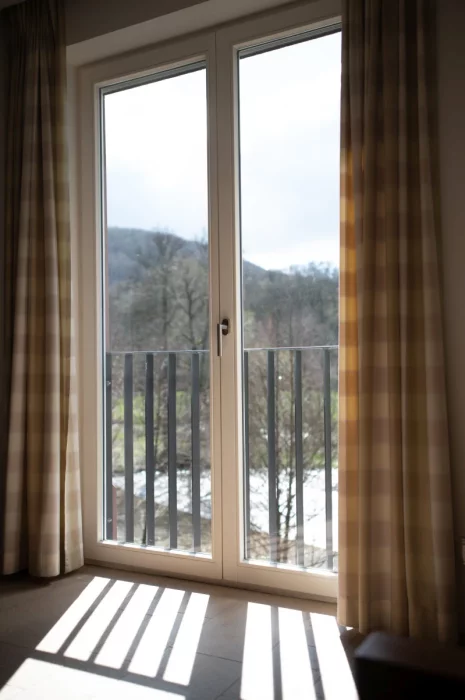 Ein wunderbarer Ausblick in die Natur aus Ihrem Zimmer - Wellnesshotel Neumühle bei Hammelburg